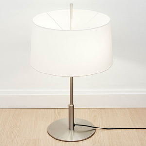 Diana bordslampa med vit lampskärm