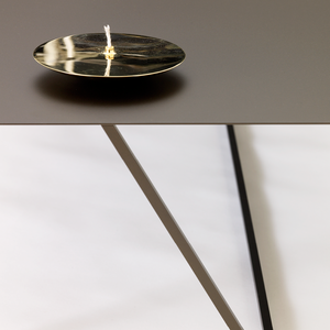 Närbild på soffbordet Oblique
